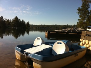 smiling-paddleboat